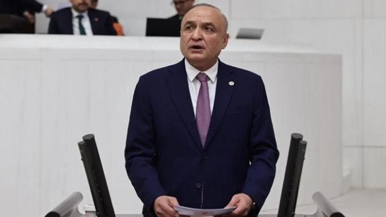 Gaziantep'te bıçaklı saldırıya uğrayan milletvekili Meriç hastaneye kaldırıldı
