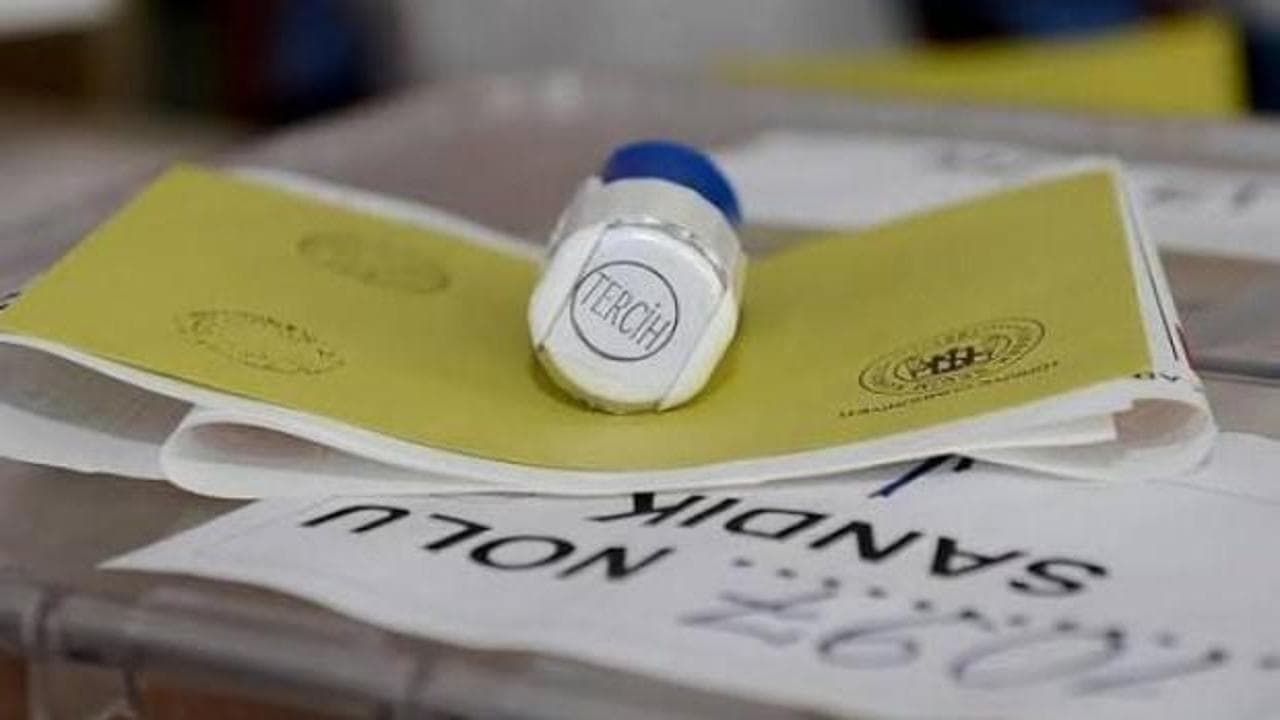 Son seçim anketinde AK Parti liderliği koruyor! CHP seçmeninde Yeni Parti etkisi