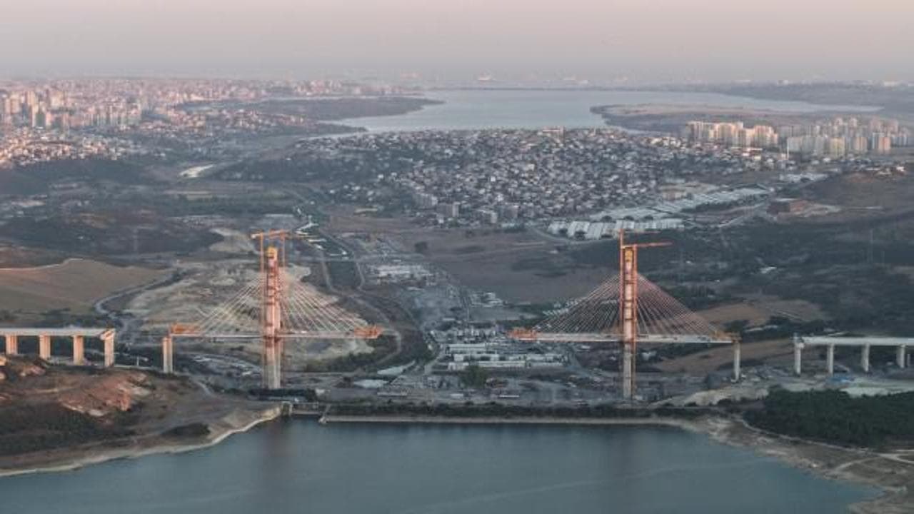 Kanal İstanbul’da tarihi adım! İlk köprü yükseliyor