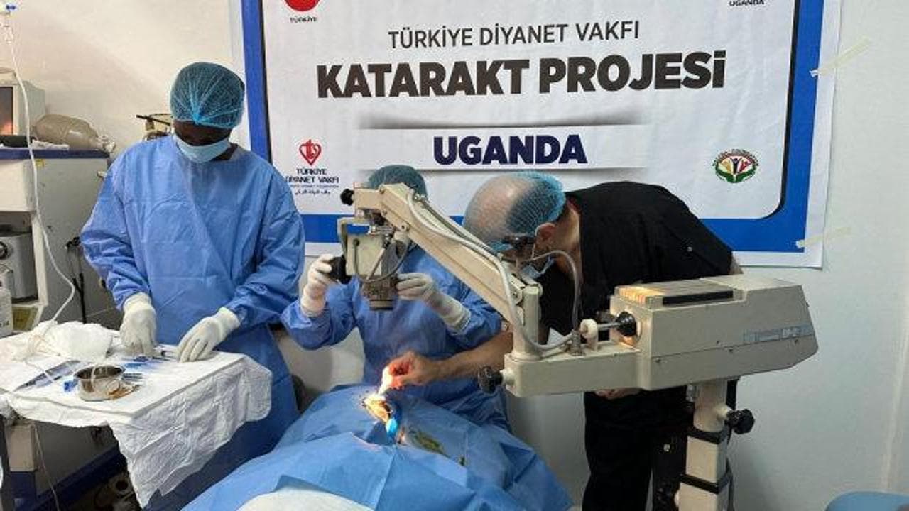 TDV'nin şifa eli 20'den fazla ülkeye uzandı: 5 bine yakın hastaya katarakt umudu oldu