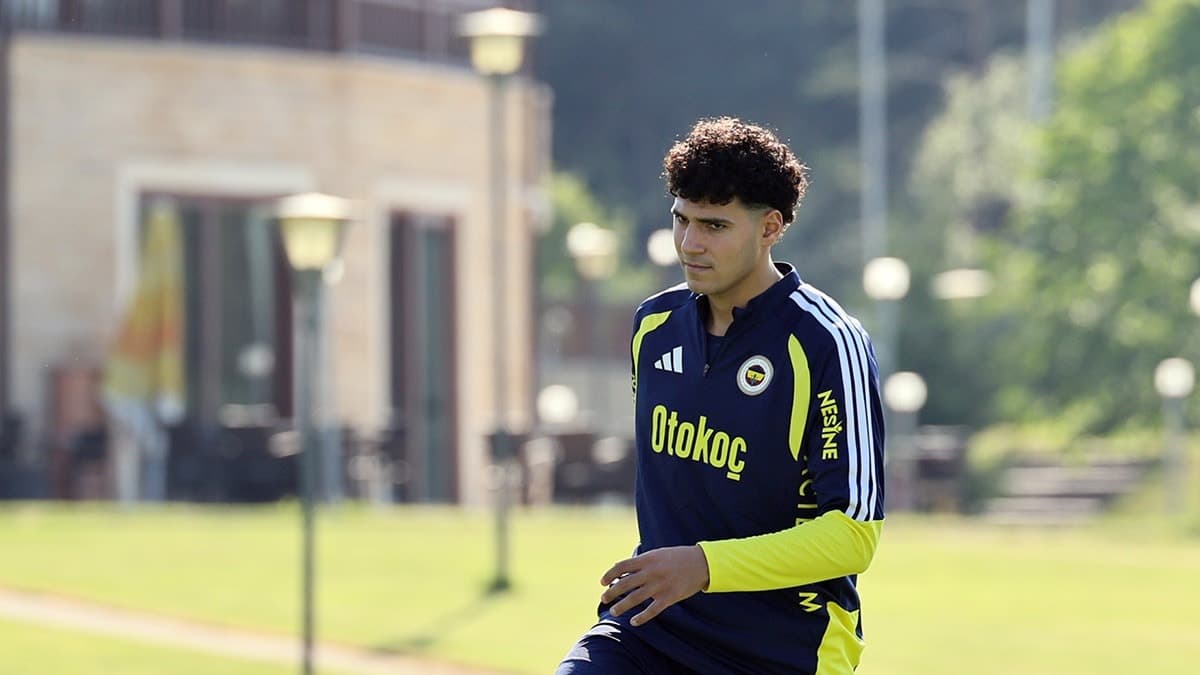 Fenerbahçe'de sürpriz veda: Bir günde üç isimle yollar ayrıldı
