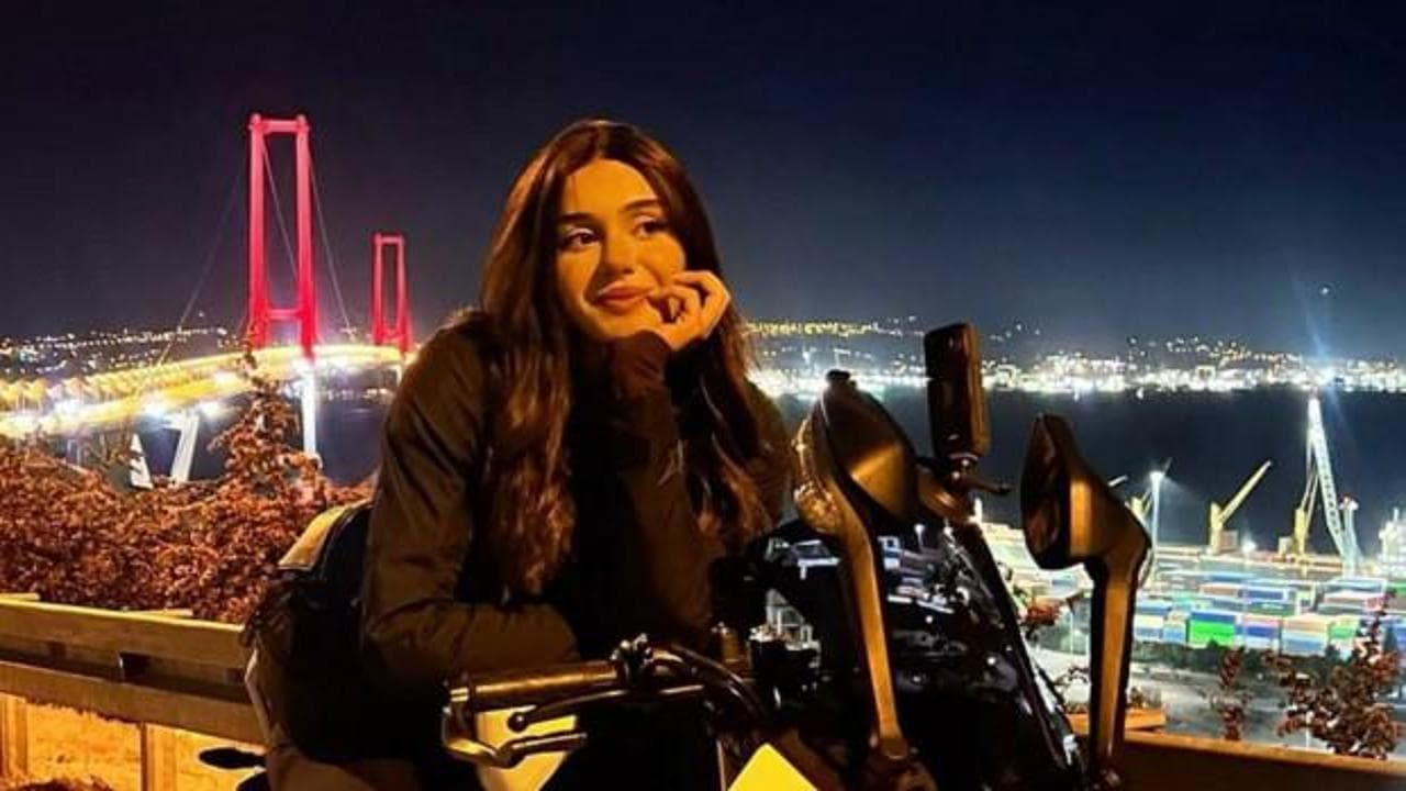 Motosiklet tutkusuyla tanınan fenomen Ceyda Yakova 22 yaşında hayatını kaybetti