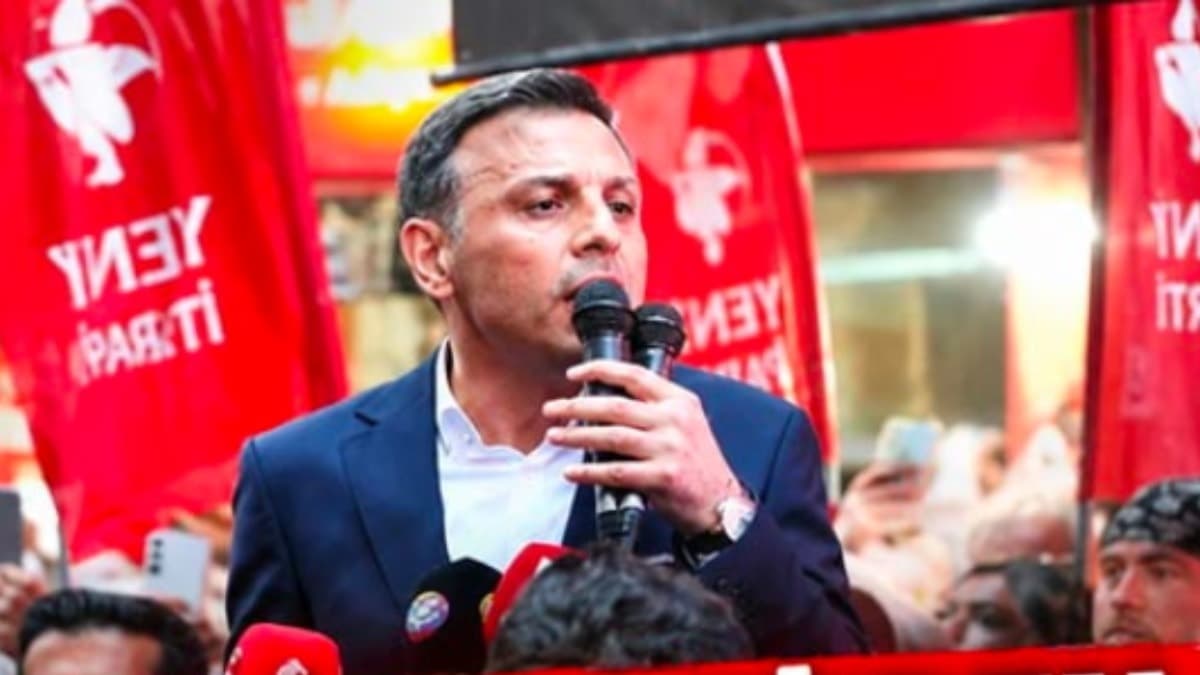 Özgür Çelik'ten Üsküdar Anadolu çıkışı: İsimleri açıklayarak suç duyurusunda bulundu