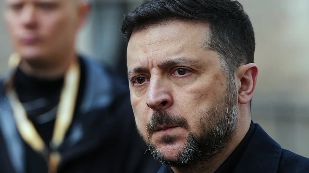Zelenskiy yine ölümden döndü: Bombalı saldırıdan son anda kurtuldu
