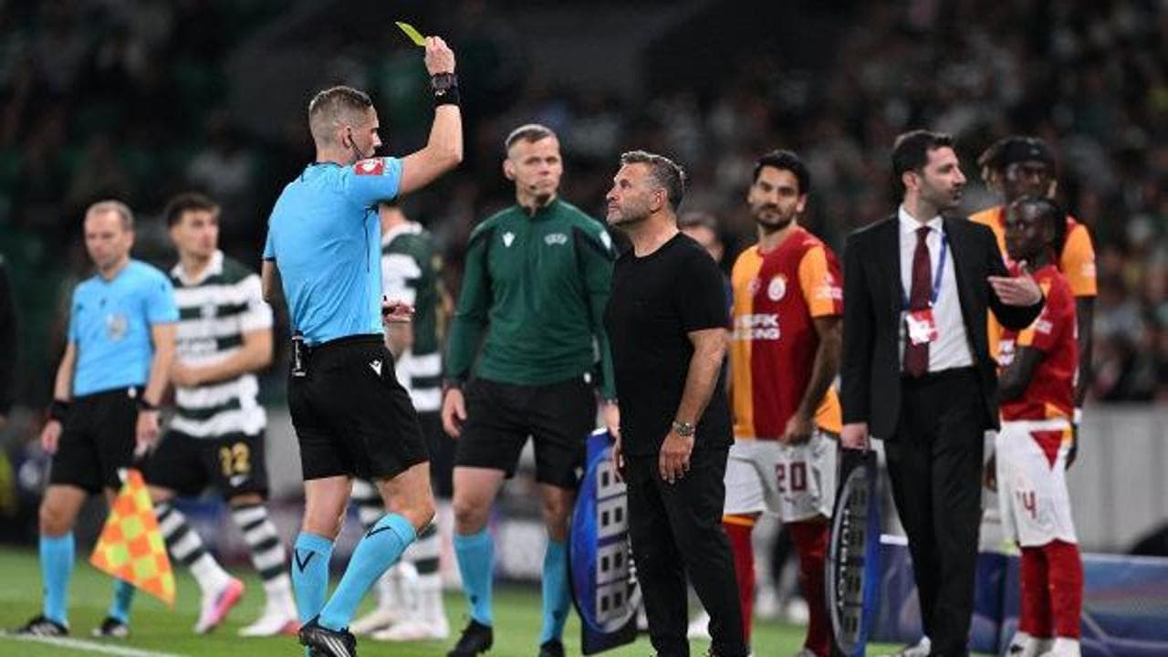 Okan Buruk'tan Sporting mağlubiyeti sonrası hakem tepkisi: 'VAR hakemi stadyumda değildi herhalde'