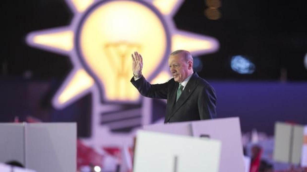 CHP’de istifa furyası sürüyor: İki belediye başkanı daha AK Parti’ye katılıyor