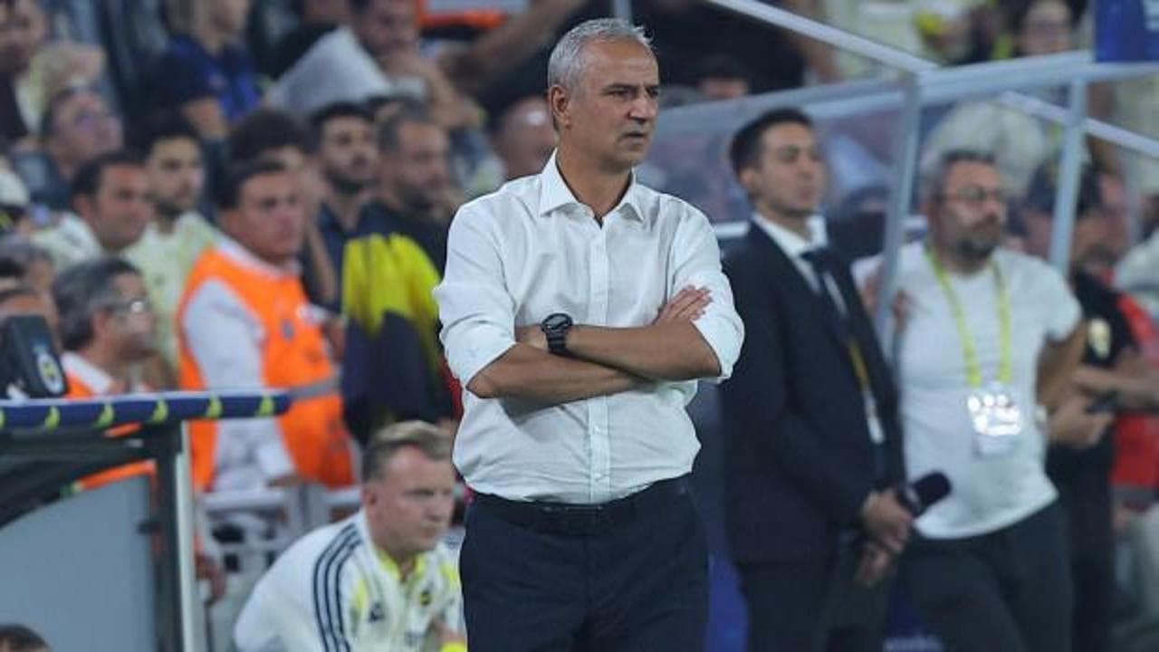 Fenerbahçe'de Roma maçı öncesi sürpriz hamle: Kartal ilk kez 3'lü savunmaya geçiyor