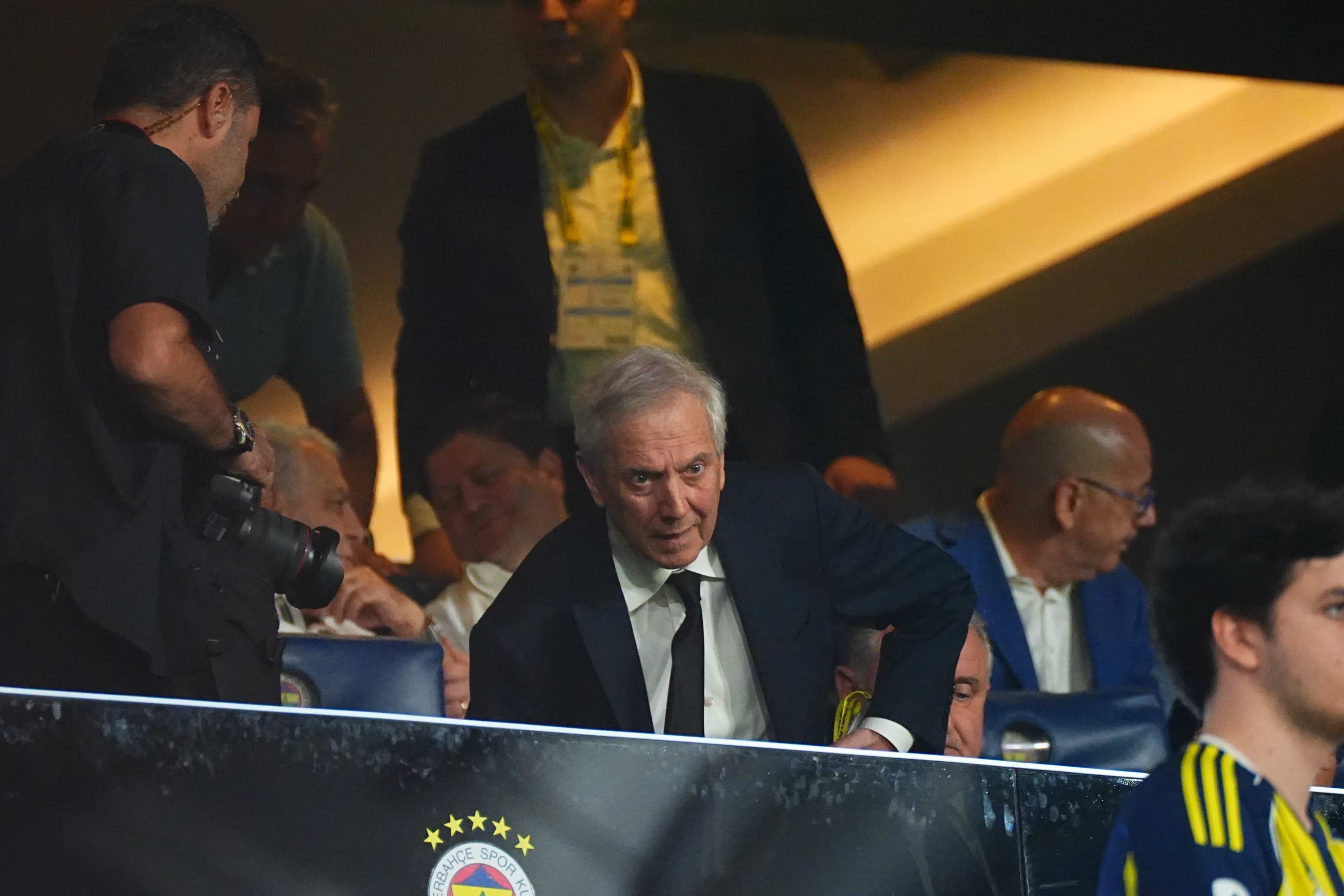 Aziz Yıldırım'dan Şampiyonlar Ligi açıklaması: 'Hedefimiz kupayı kaldırmak'