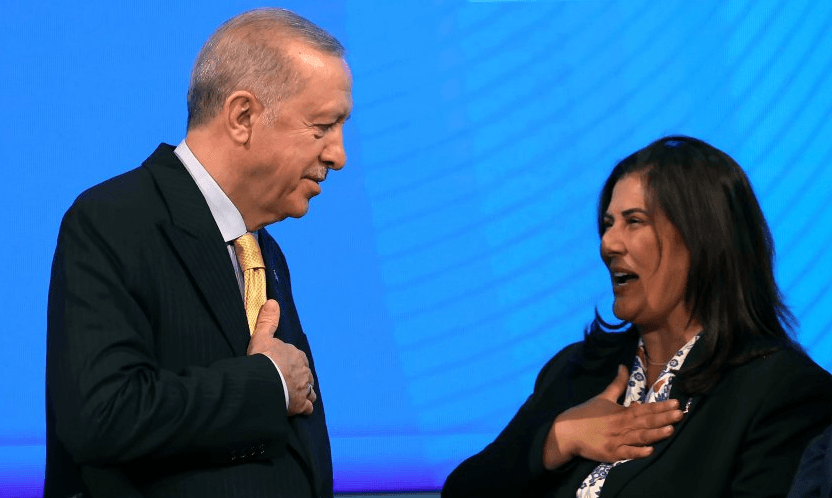 Özlem Çerçioğlu'nun yakınlarına TOGG teslim edildi
