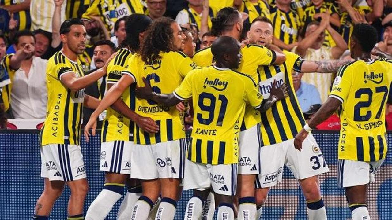Fenerbahçe, Roma Karşısında Avrupa Sahnesinde! Dev Mücadele TRT 1'de Canlı Yayınlanacak