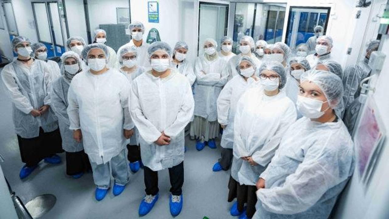 Üniversite öğrencilerine 30 günlük gerçek iş deneyimi: 'Pratiğe Yolculuk' bu yıl da başladı