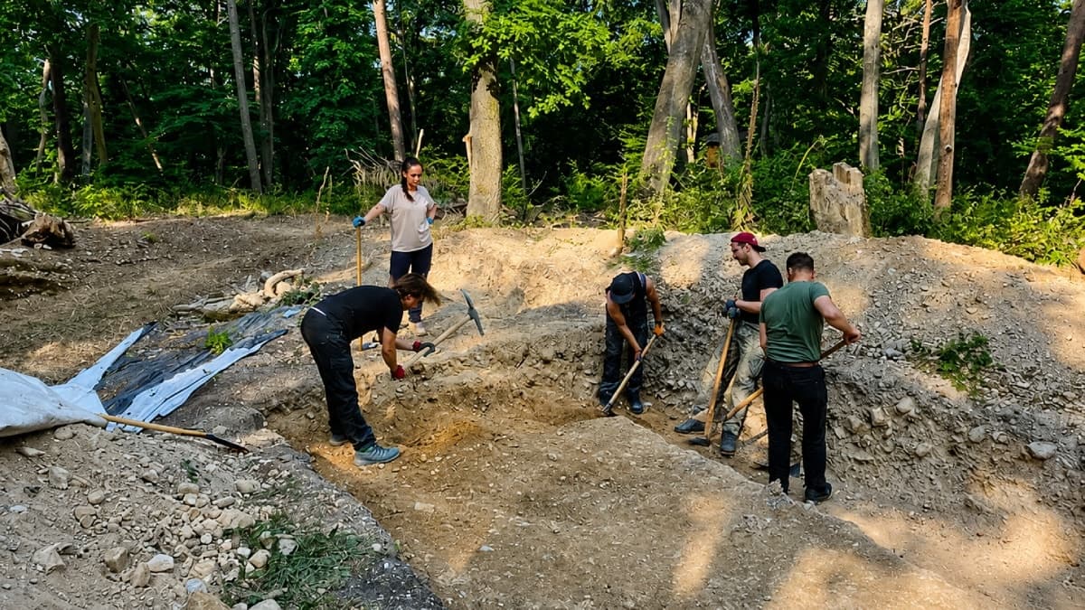 6 Bin Yıllık Höyüğün Ortasında Yıllardır Gözden Kaçan Tarihi Keşif