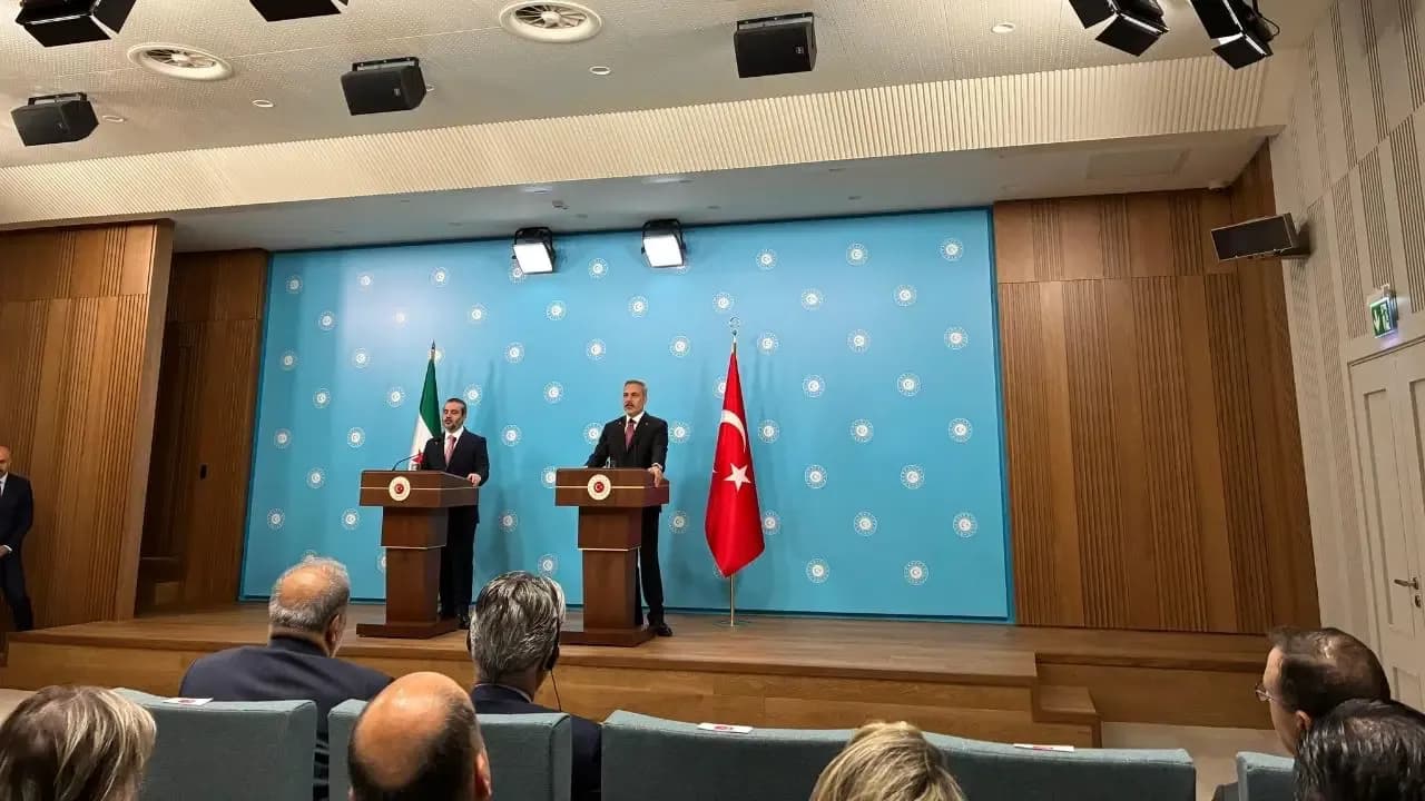 Tadilatta son durum: Atatürk portresi hâlâ yerinde değil