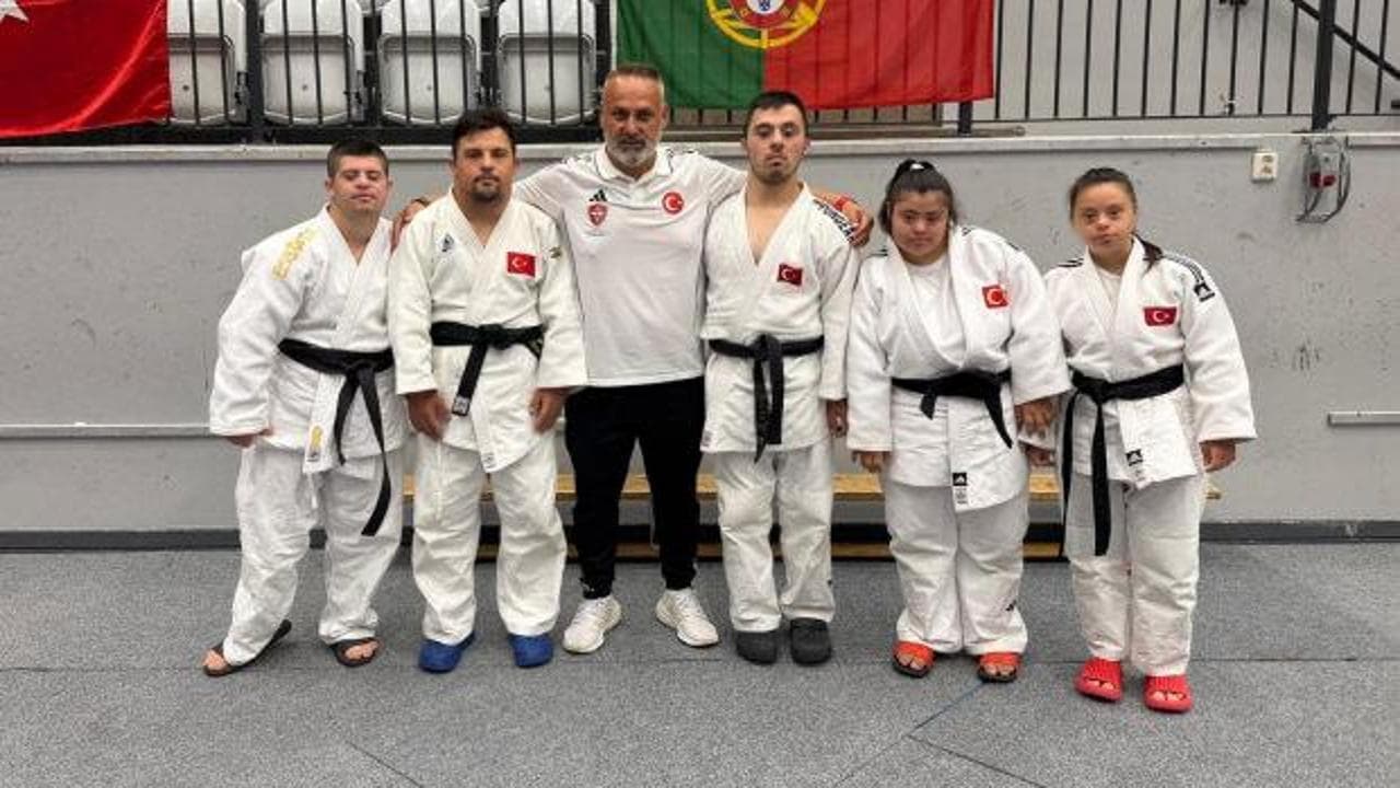 Ay-yıldızlı judocular İsveç'te tarih yazdı: Namağlup dünya şampiyonu