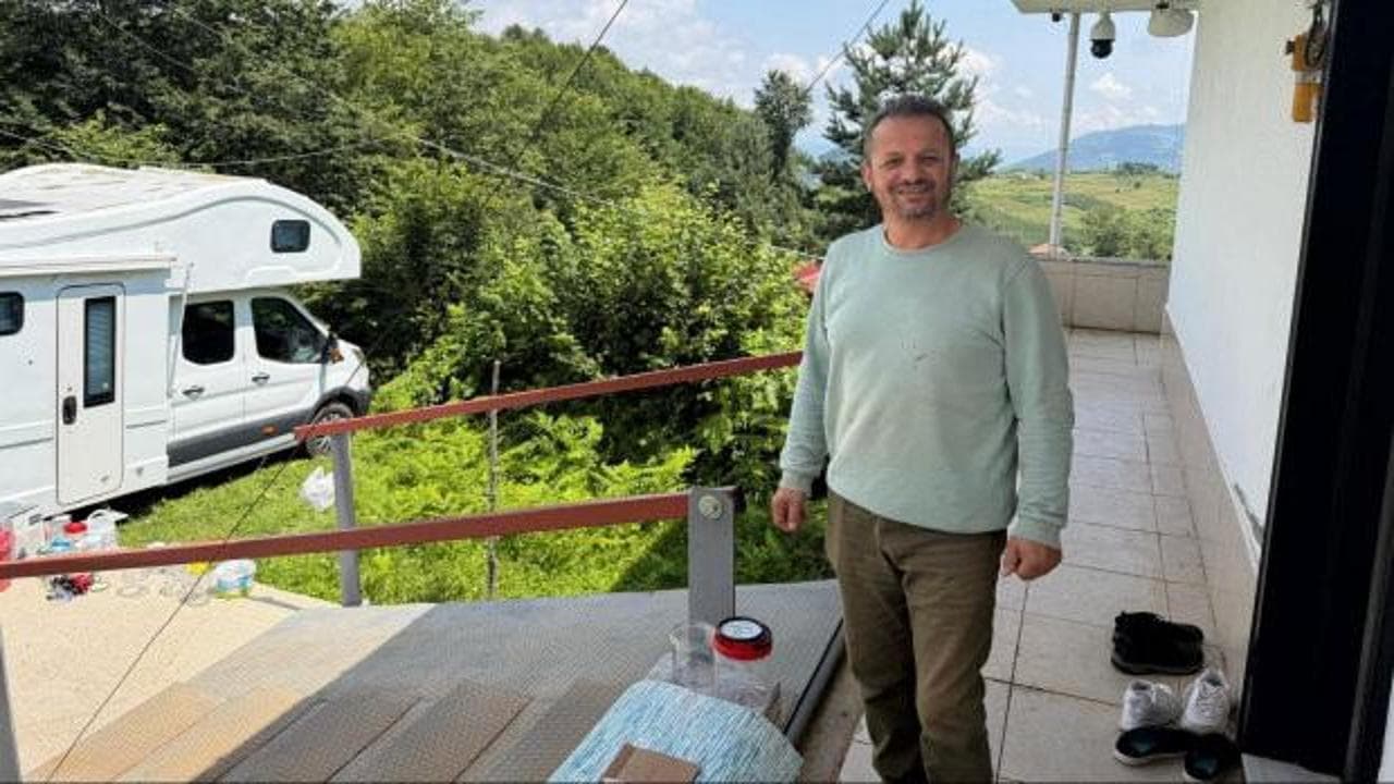 Ordu'da öğretmen, babası için domuz kovucu ve uzaktan kumandalı merdiven geliştirdi