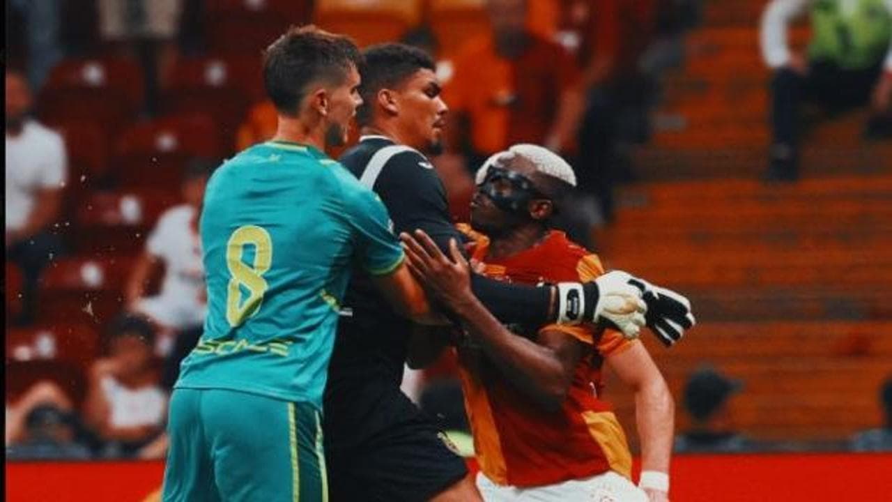 Galatasaray'ın Villarreal maçında gerilim tırmanıştı: Osimhen'i zor sakinleştirdiler