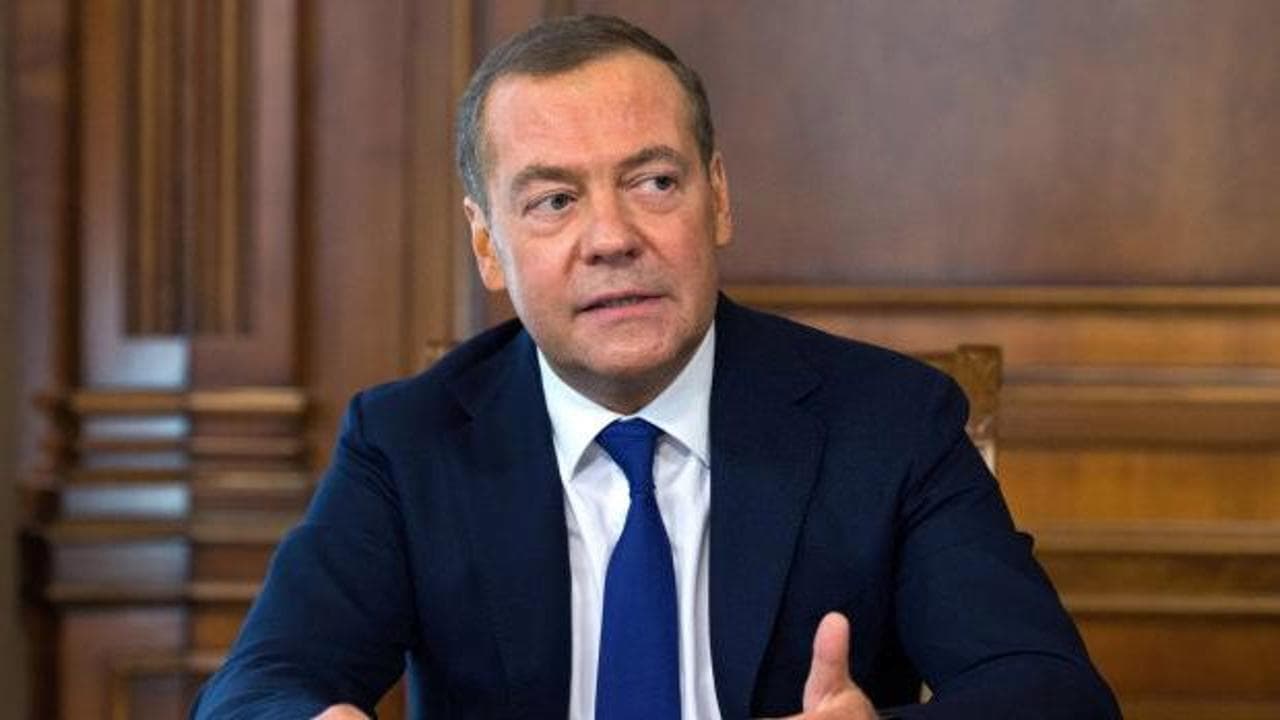 Medvedev'den Batı'ya mesaj: 'Rusya'nın ulusal çıkarları her şeyden önce gelir'