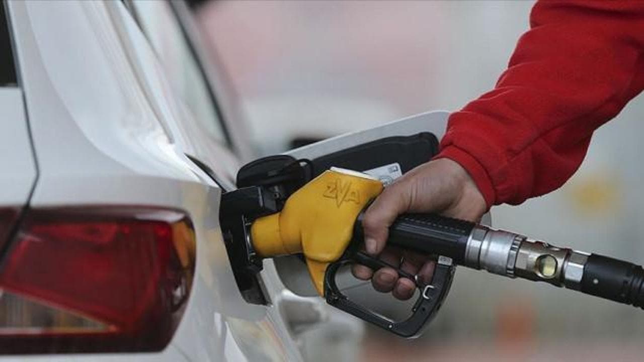 Benzine bir zam daha: Salı günü pompa fiyatları yeniden artacak