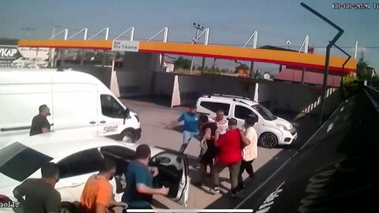 Başpehlivan Serhat Elvan, akaryakıt istasyonunda eski pehlivan tarafından darbedildi