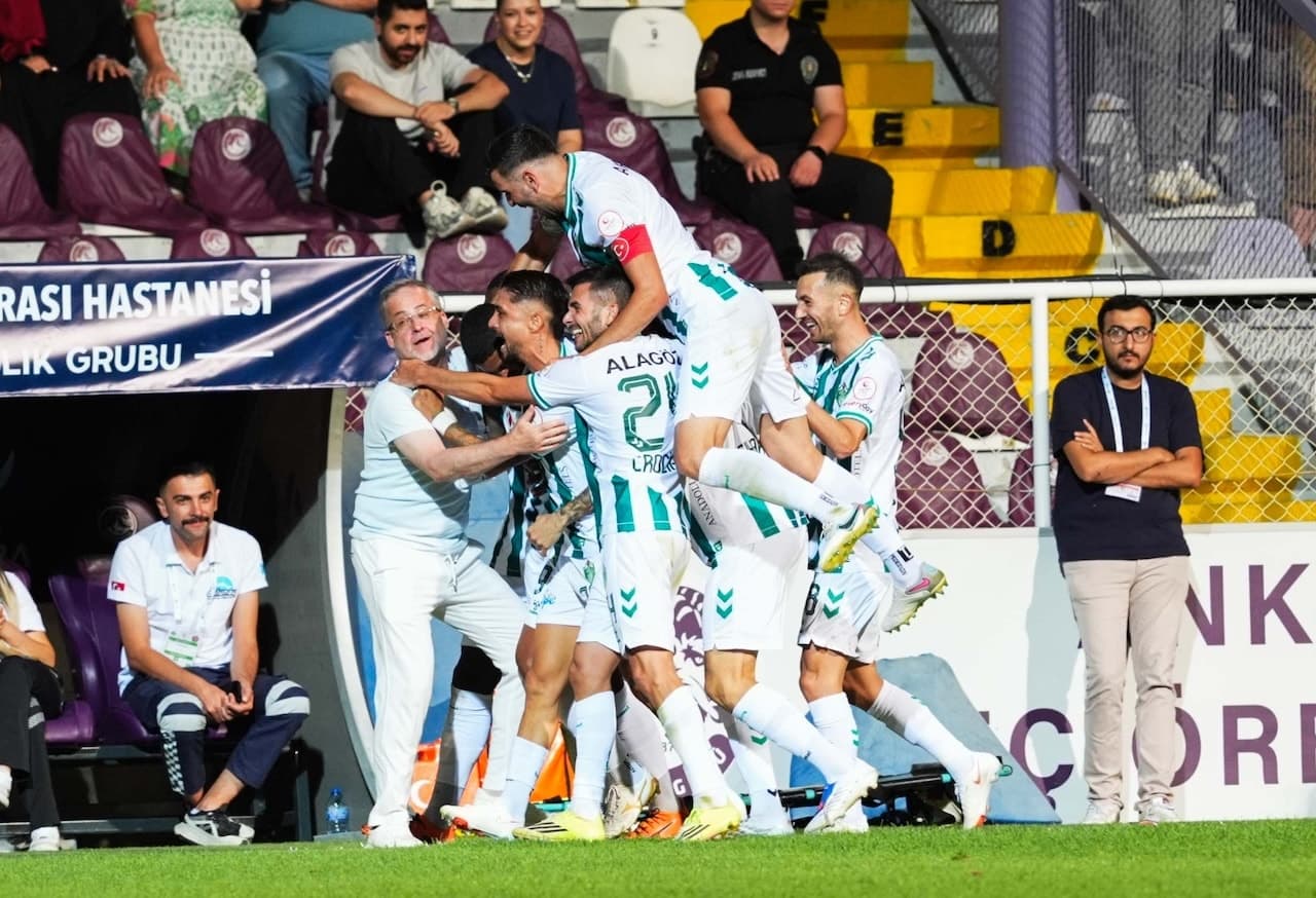 Iğdır FK, sahadan iki golle galip ayrıldı