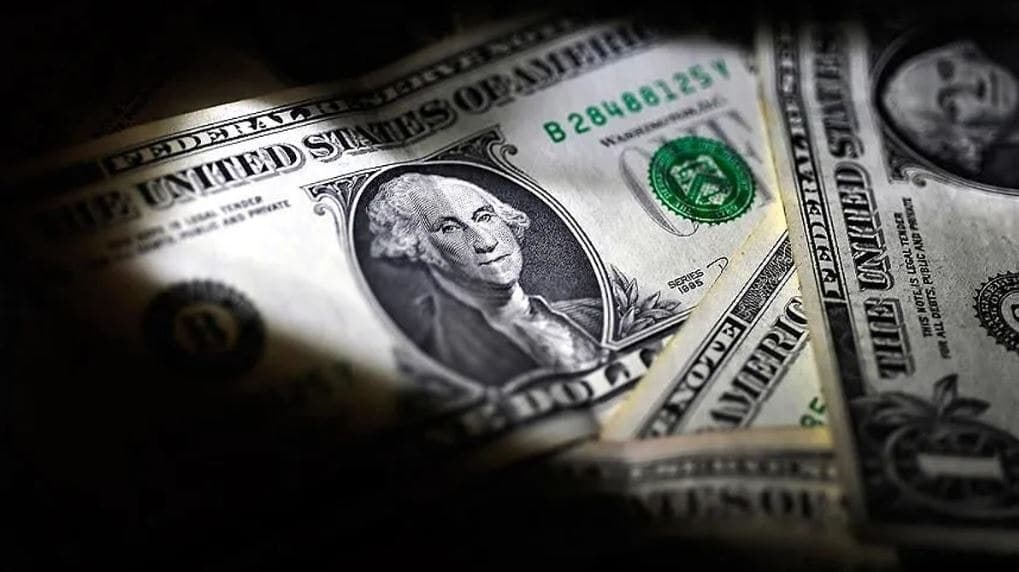 Dolar/TL tarihi zirvesini tazeledi: Kur yeni rekor seviyeye yükseldi