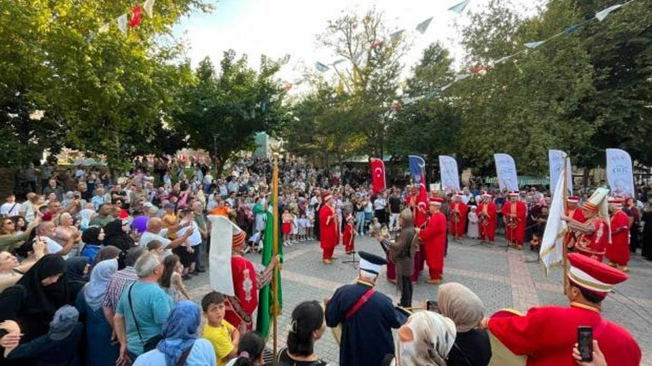 Bursa'da Fethin 700. Yılı Kutlamaları: Mehter Marşlarıyla Tarih Yeniden Canlandı