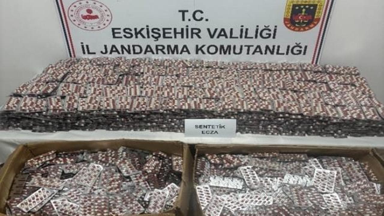 Eskişehir'de 84 bin sentetik hap ele geçirildi: 3 şüpheli tutuklandı