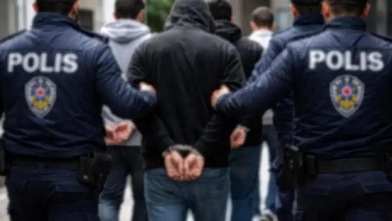 Ankara'da uyuşturucu ve fuhuş şebekesine operasyon: 10 şüpheli tutuklandı