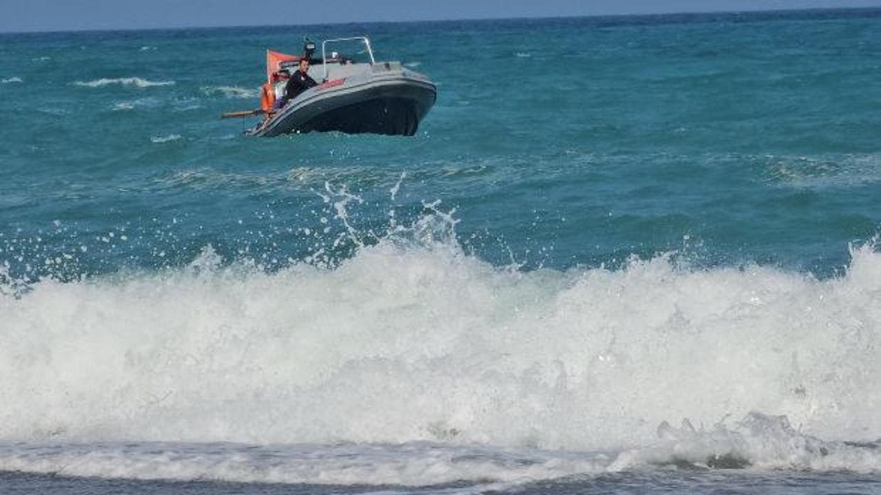 Yüzme yasağına rağmen denize girdi: 16 yaşındaki Muhammet'in cansız bedeni 26 saat sonra bulundu