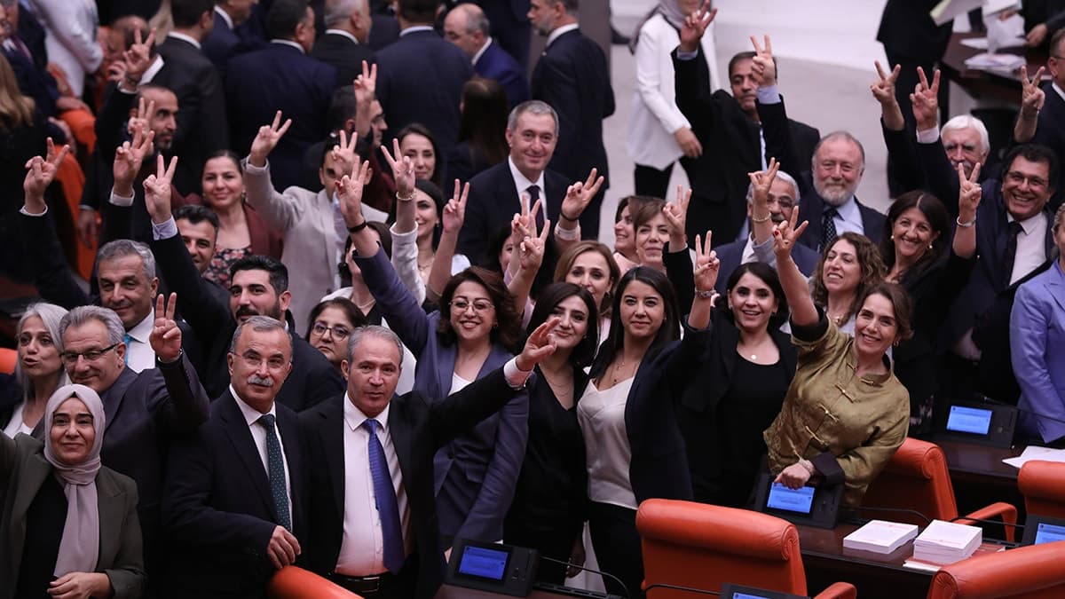 Butlan ile AKP arasında dikkat çeken kardeşlik bağı