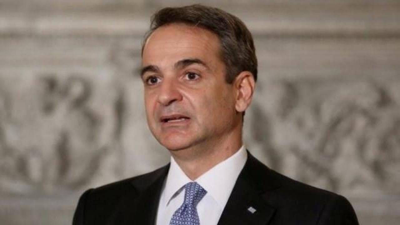 Yunanistan Başbakanı Miçotakis bisikletten düştü