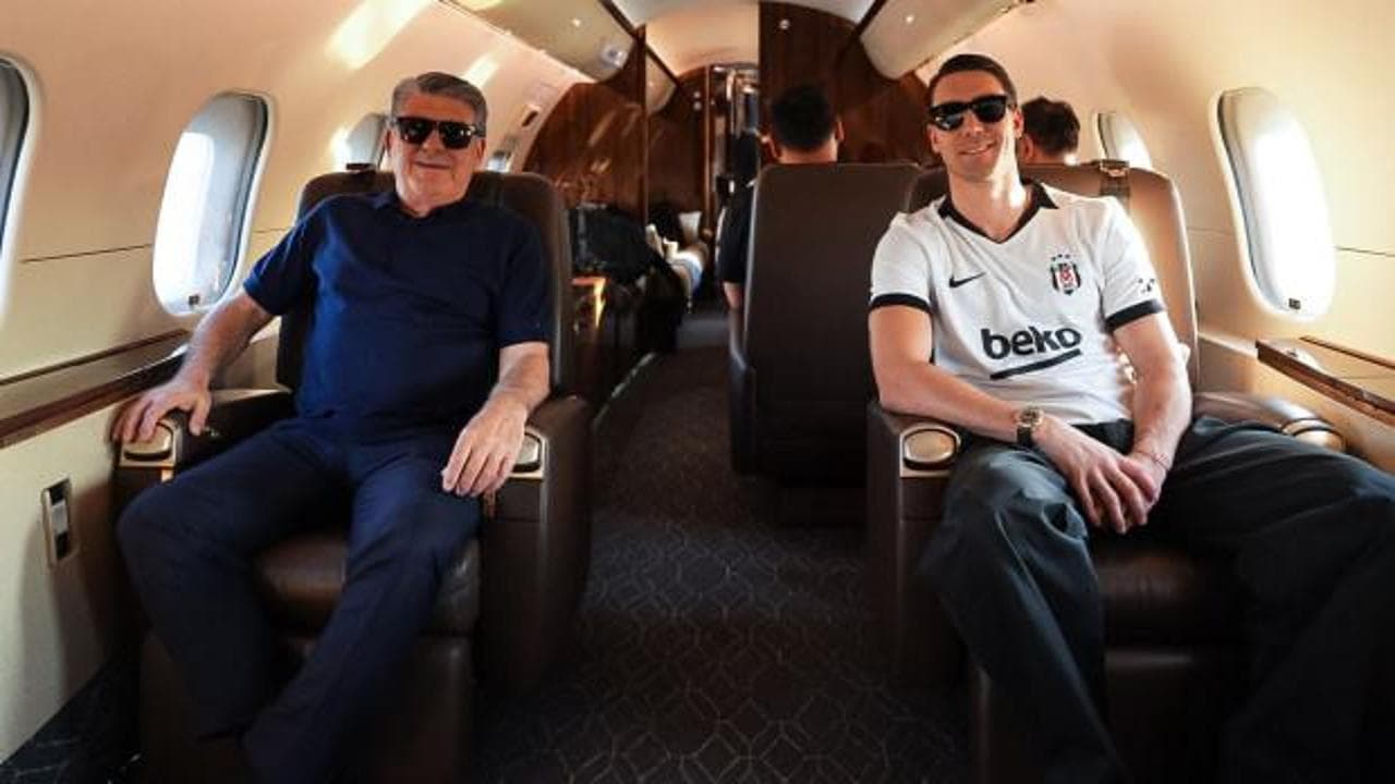 Beşiktaş, Vlahovic transferini resmen açıkladı: Sırp golcü İstanbul'a ayak bastı