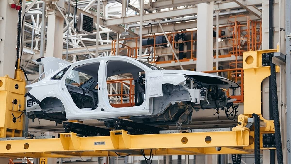 Otomotiv devinden strateji değişikliği: Yeni rotaya yöneliyor