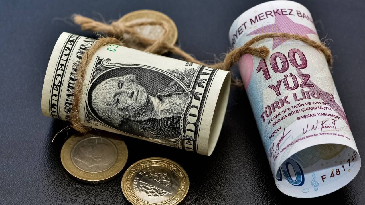 Alman finans devi piyasaları karıştırdı: Faizlerde düşüş, dolarda yükseliş bekleniyor