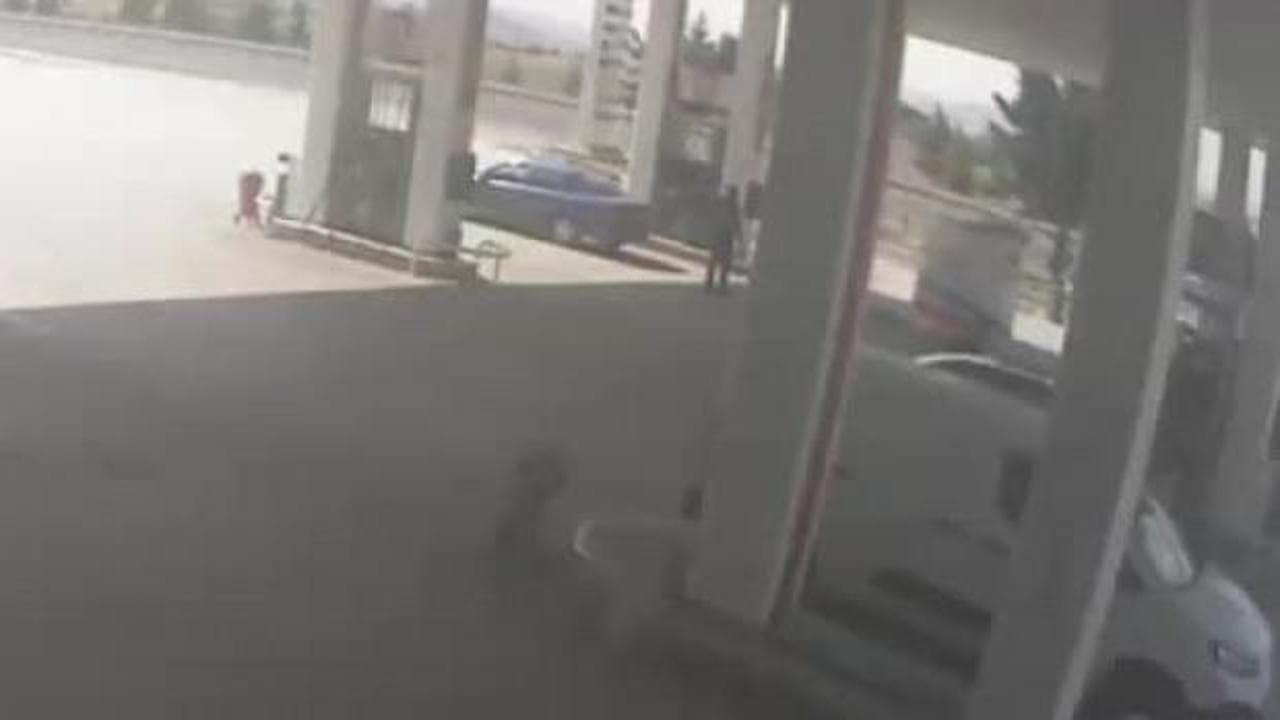 Ankara'da midibüs ile hafriyat kamyonunun çarpıştığı kazanın güvenlik kamerası görüntüleri ortaya çıktı
