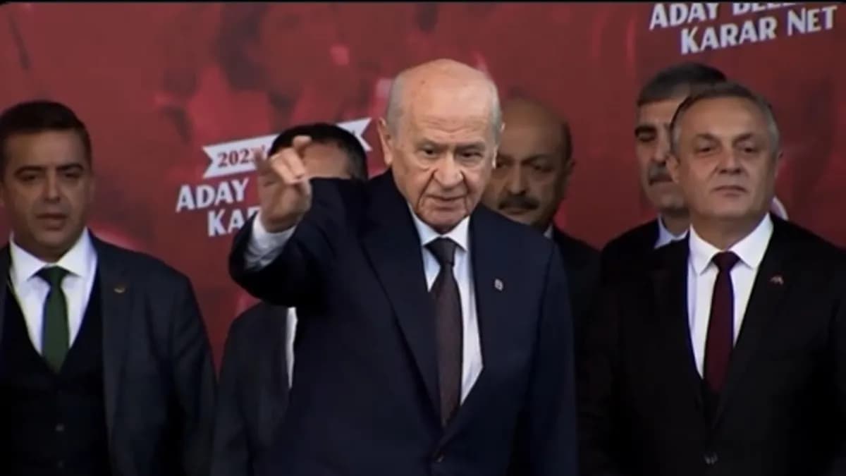 Bahçeli'nin talebiyle hazırlanan kanun teklifi TBMM'de 467 oyla kabul edildi