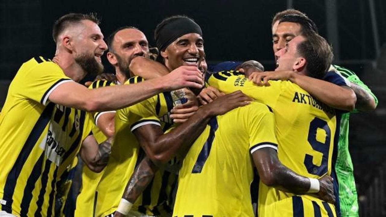 Fenerbahçe, Gençlerbirliği Deplasmanında 21 Kişilik Kadroyla Sahaya Çıkacak