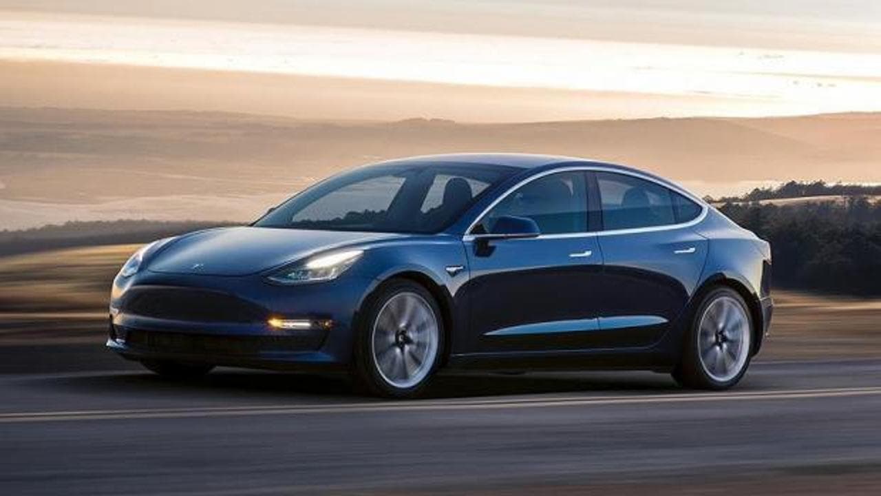 Tesla'yı sıfır fiyatının üstüne satan siteye 434 bin TL ceza