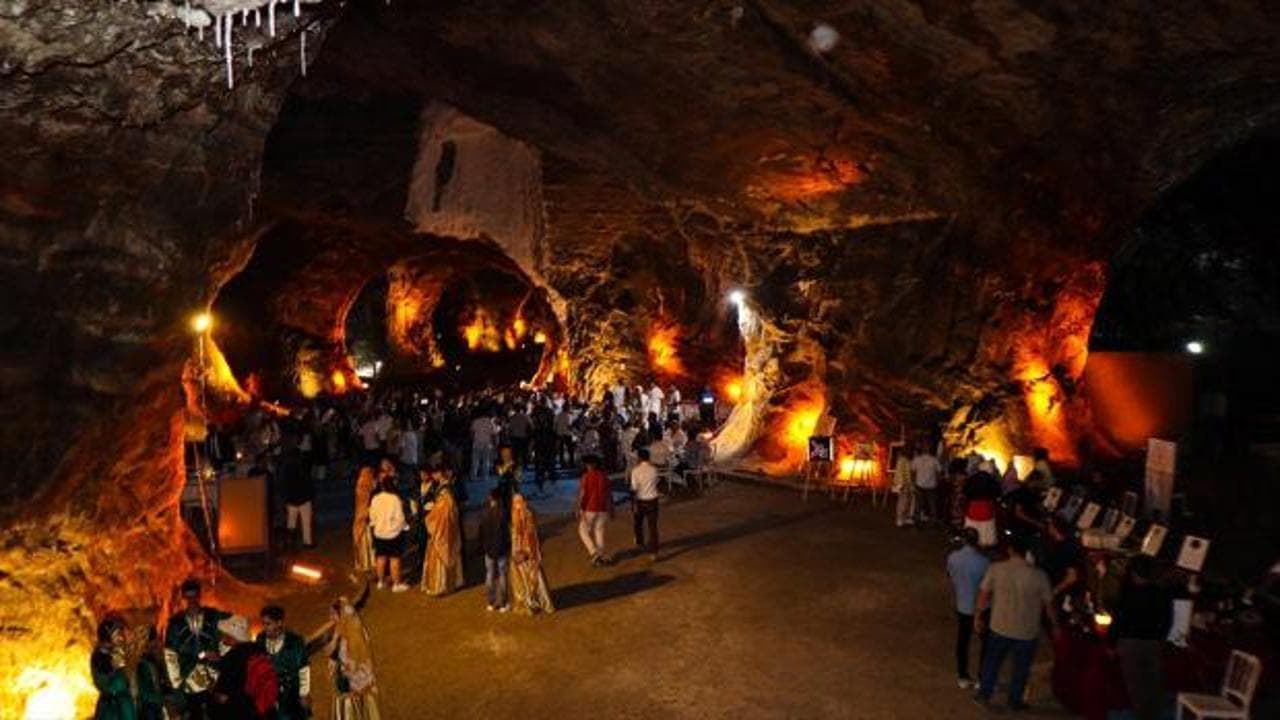 Iğdır'ın serinleten turizm rotası: Tuz Mağaraları 5 yılda 700 bin ziyaretçiyi ağırladı