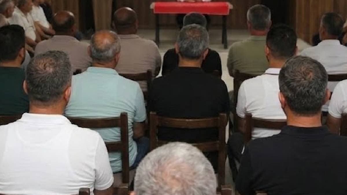 İstanbul'da kafeslerde milyonluk kuş serveti: Daire fiyatına alıcı buluyorlar