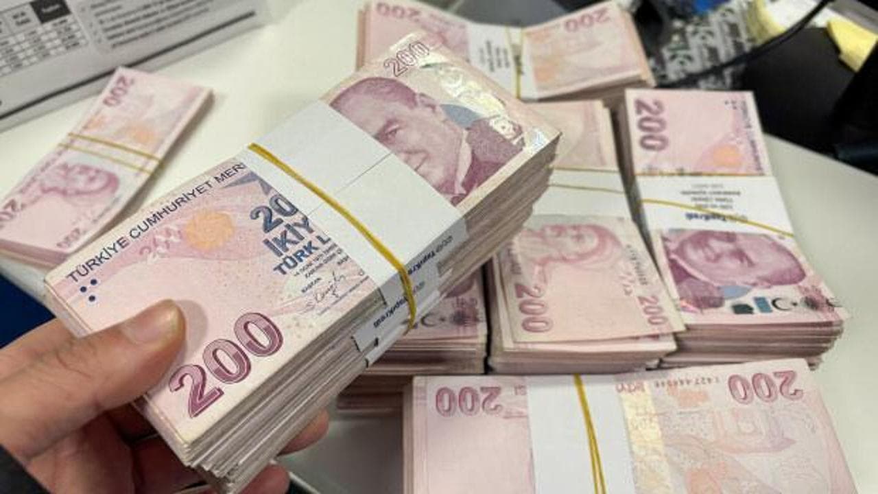 Hazine iki ihalede 79,1 milyar liralık borçlanmaya imza attı