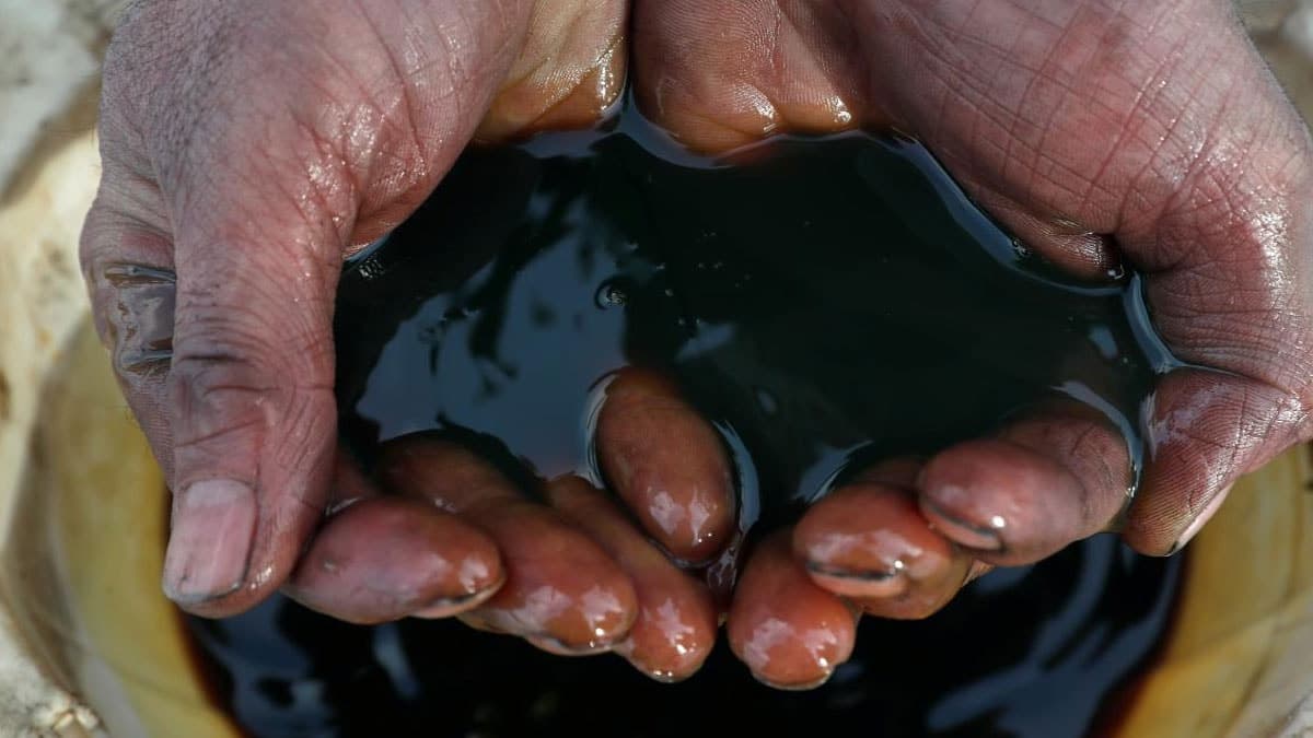 Tarihi Petrol Keşfi: Yetkililer Sahayı 'Geleceğe Açılan Kapı' Olarak Nitelendirdi