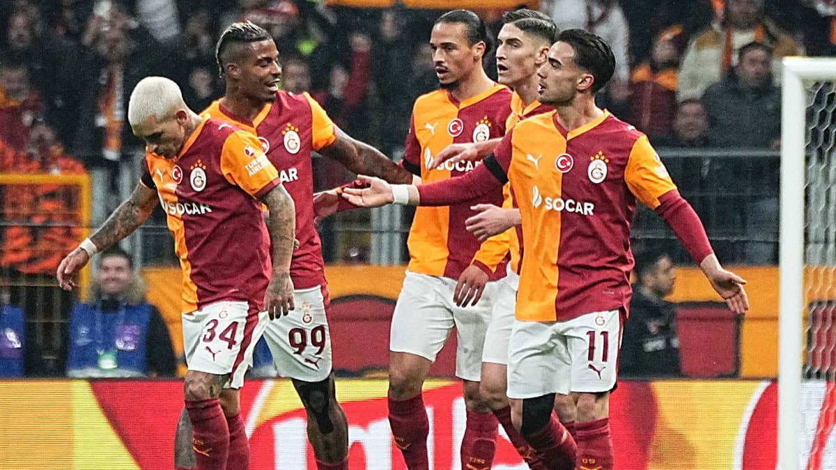 Galatasaray'da ayrılık rüzgârı: İlk 11'in iki ismi dahil 3 yıldızla yollar ayrılıyor