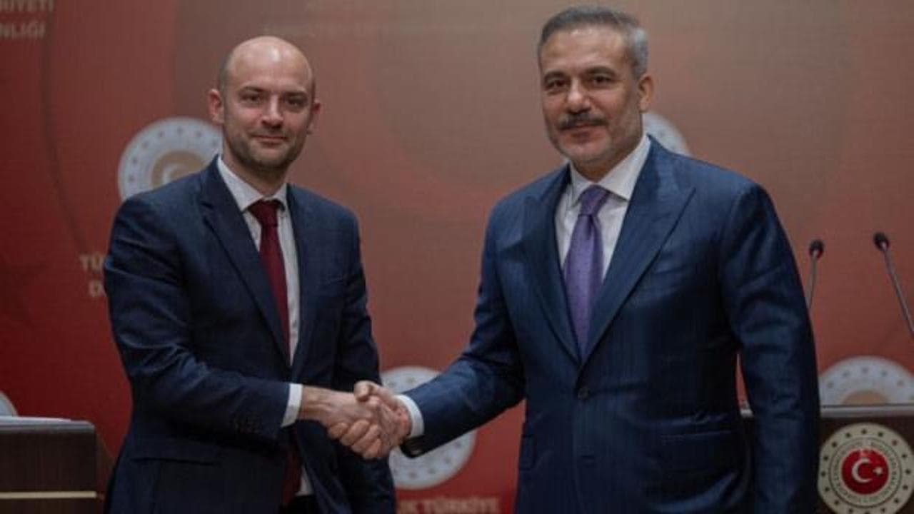 Bakan Fidan, Fransız mevkidaşı Barrot ile telefonda görüştü: Bölgesel krizler masada