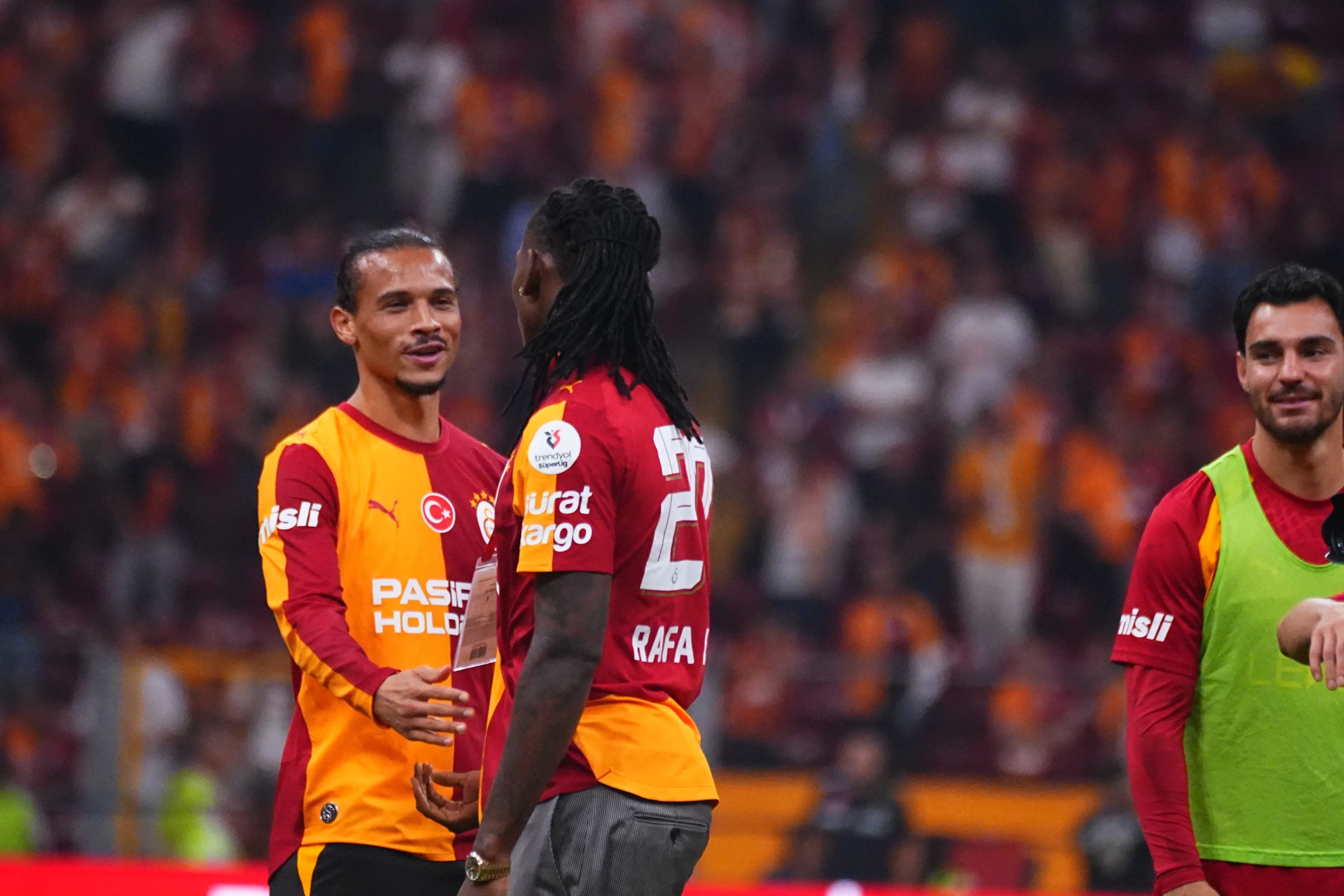 Alman futbolunun yıldızına ünlü hocadan sert mesaj: 'Artık süresi dolmuş durumda'