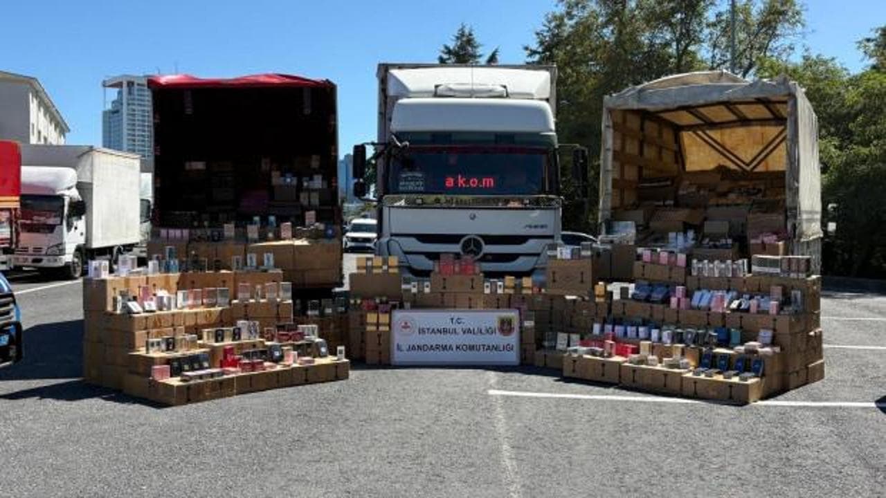 Bağcılar'da dev sahte parfüm operasyonu: 200 milyon liralık taklit ürün ele geçirildi