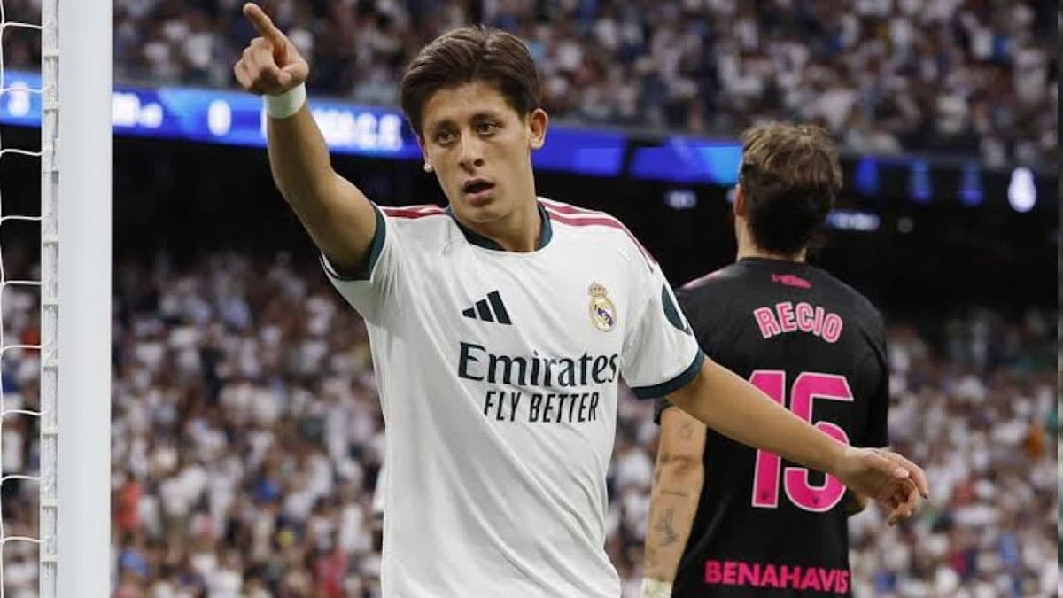 Arda Güler Real Madrid'de kalıyor: 6 yıllık sözleşmeye onay verdi